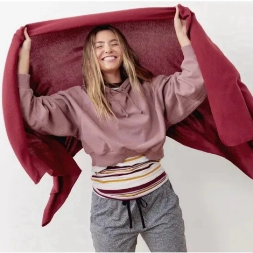 SHORT ST_RIES Wine Ruby Red Travel Blanket 78” x 35” Soft Warm Ultrathin